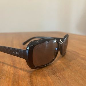 Gucci Sunglasses GG3306/s